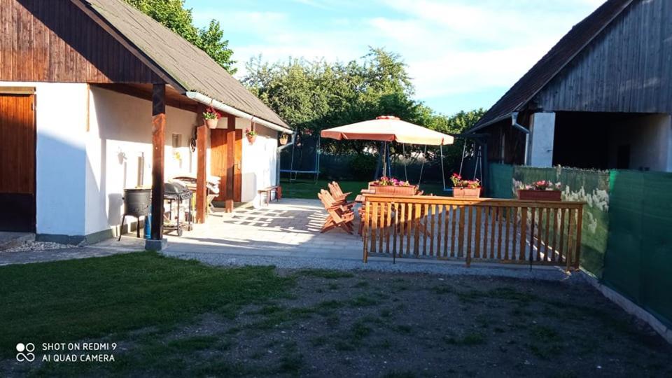 Chalupa Matej Liptovská Osada Eksteriør billede